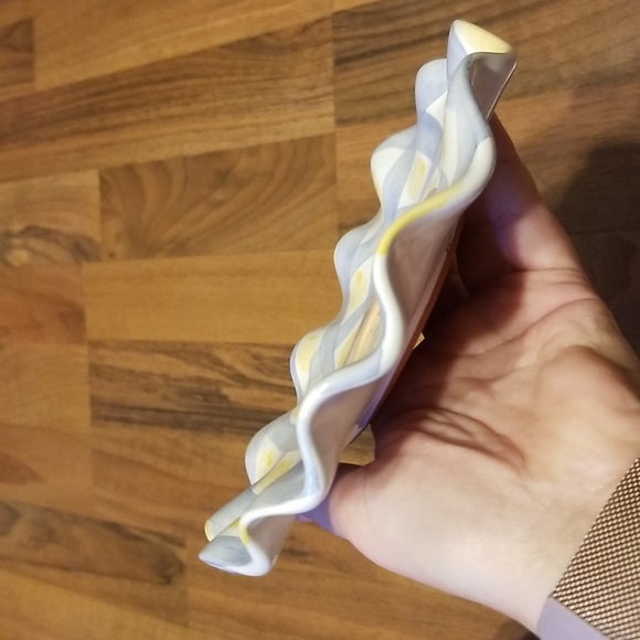 Mackenzie Childs Aalsmeer Ruffled Edge Tea Cup & Saucer Tulip Flowers Pottery - Picture 3 of 14